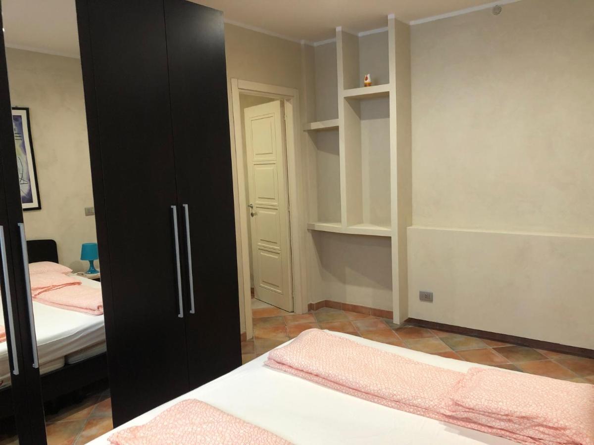 La Casa Blu Appartement Montegrosso dʼAsti Buitenkant foto