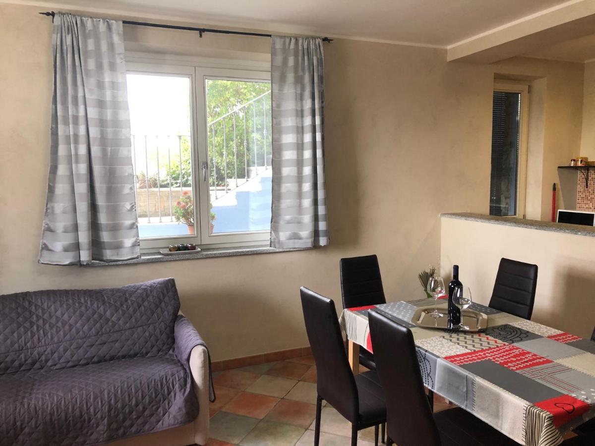 La Casa Blu Appartement Montegrosso dʼAsti Buitenkant foto